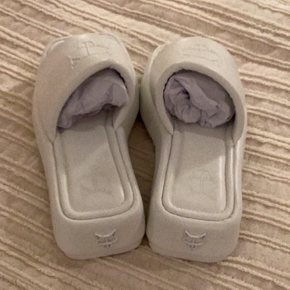 Naked Wolfe White Estelle Slides sz 39 NEW - Picture 3 of 7